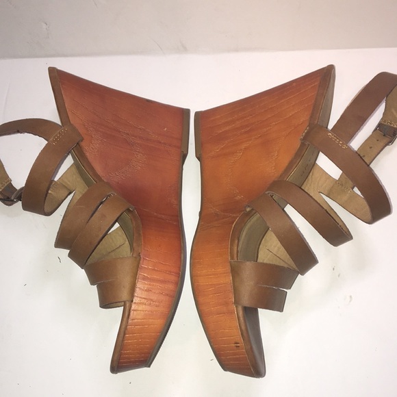 Lucky Brand Larinaa Brown Strappy Wedge Sandals - Picture 5 of 9